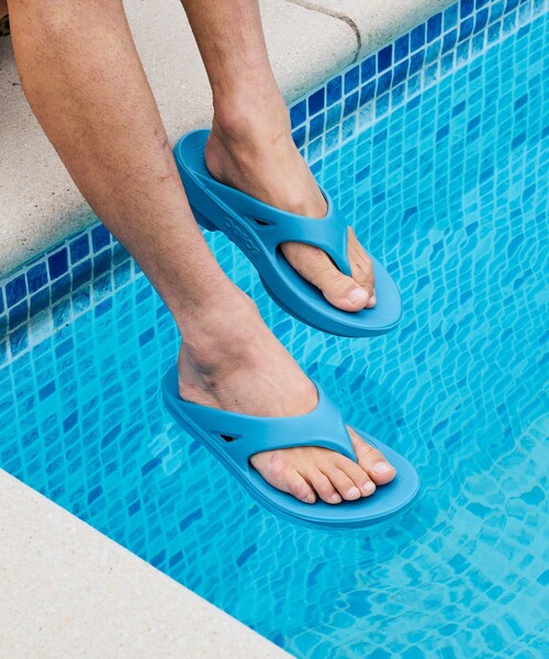 OOFOS（ウーフォス） サンダル Ooriginal「26.0-28.0cm」/ウー