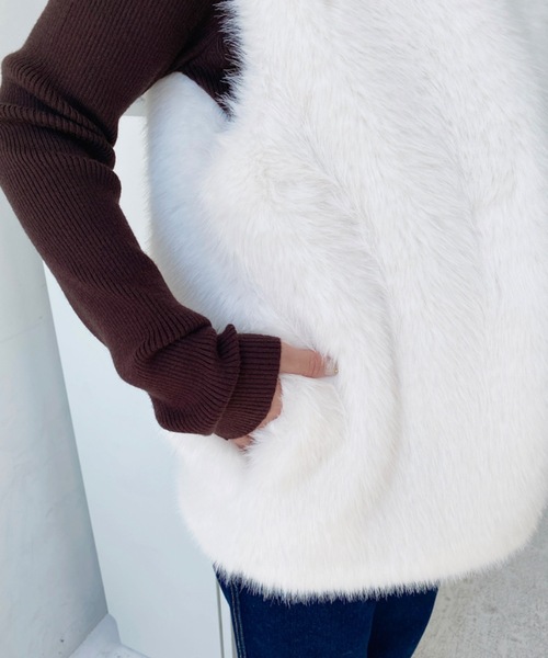 早い者勝ち！！【新品未使用】THINK FUR 黒　ファー　ジレ moment+ ベスト ジレ 「累計販売枚数1万枚突破！」Vネックロング