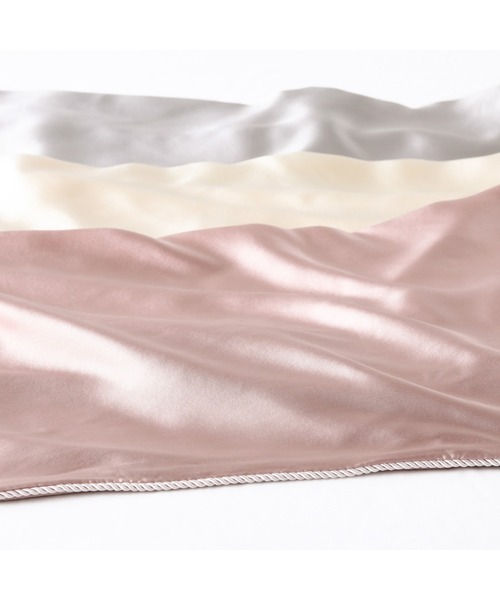 Francfranc（フランフラン） ベッド 寝具 上品な艶とやさしい肌ざわり