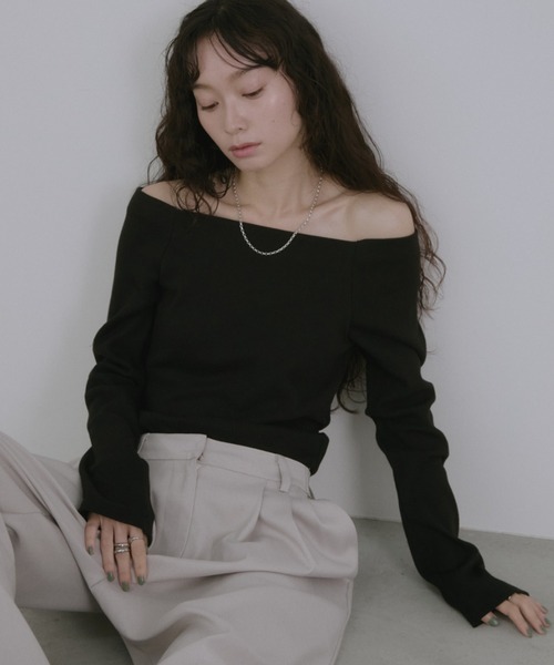Aunt Marie's（アントマリーズ） tシャツ カップ付きオフショルリブ