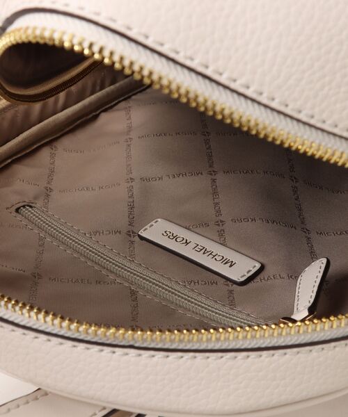 デイバック リュック RHEA ZIP ぺブル レザー バックパック ミディアム レディースの画像