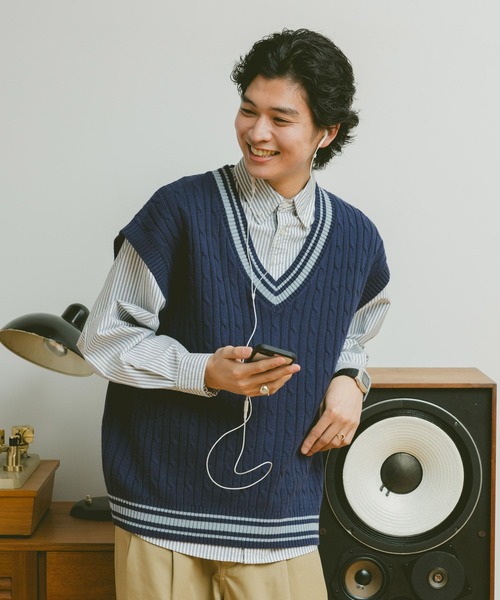 チビ株式会社様Moncler 青黒ストライプ Vネックニット Moncler 青黒ストライプ Vネックニット