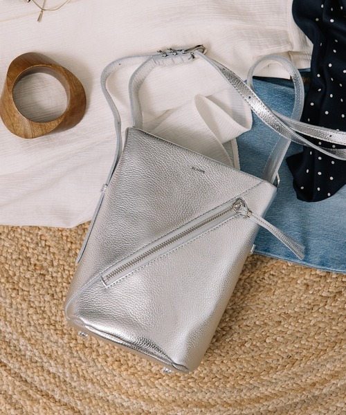 ヴュレ　バック　シルバー Beau're（ヴュレ） ショルダーバッグ バッグ BEAURE ジップアクセント