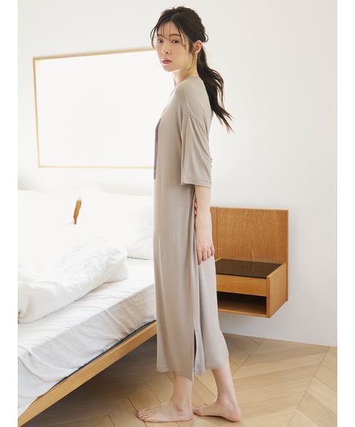 スナイデルホーム　SNIDEL ワンピース　ルームウェア SNIDEL HOME パジャマ ルームウェア 「接触冷感」ネコTシャツ