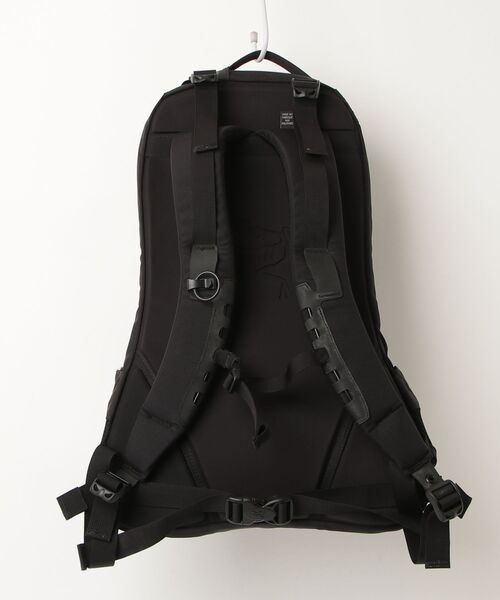 り*け様 Arc'teryx ブラックリュック ARC'TERYX（アークテリクス） リュック - ブラック メンズ : ZOZOTOWN