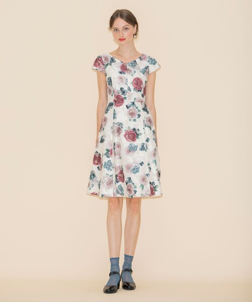 【2025年最新】海外限定の人気アイテム SENKA ATELIER ワンピース TOCCA ドレス Yahoo!店 ZOZOTOWN : ワンピース