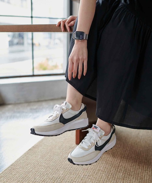 Nike ホワイト/ブラック スニーカー　ウィメンズワッフルデビュー NIKE（ナイキ） スニーカー 「NIKE/ナイキ」ナイキ ウィメンズ