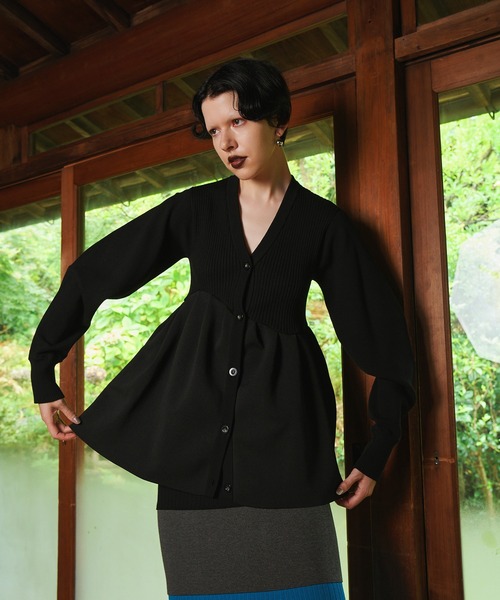 OMMO TUCK FLARE KNIT CD