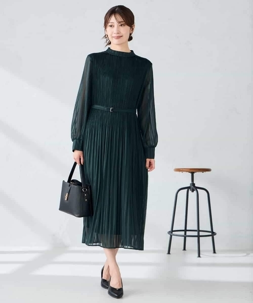 アー・ヴェ・ヴェ（a．v．v）/ランダムプリーツワンピース a.v.v（アー・ヴェ・ヴェ） ワンピース ランダムプリーツワンピース