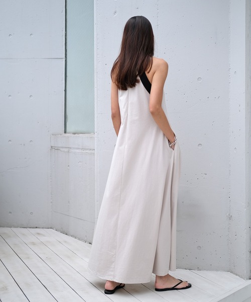 「AKTE」 ノースリーブワンピース 2 ベージュ レディースの画像
