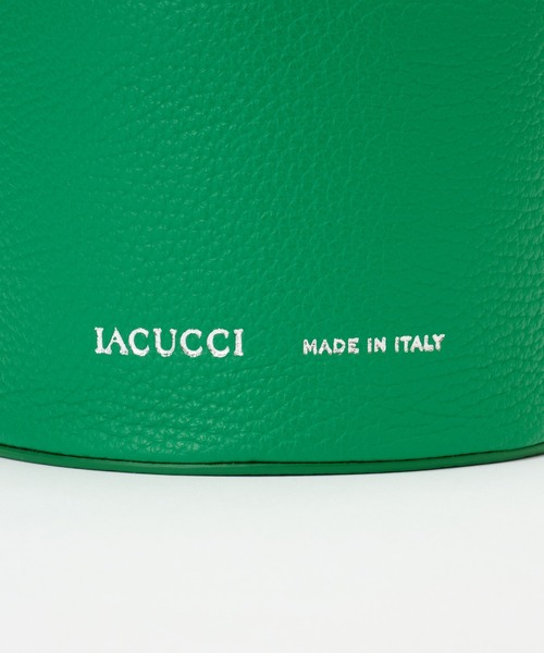 IACUCCI（イアクッチ） ハンドバッグ FREE ブルー レディース