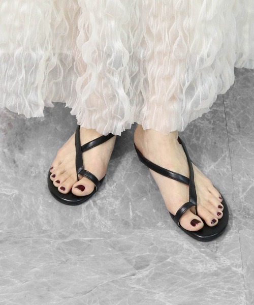 サンダル 夏 サムループ　ナローストラップサンダル　THUMB LOOP NARROW STRAP SANDALS レディース | THE CELL. | 15