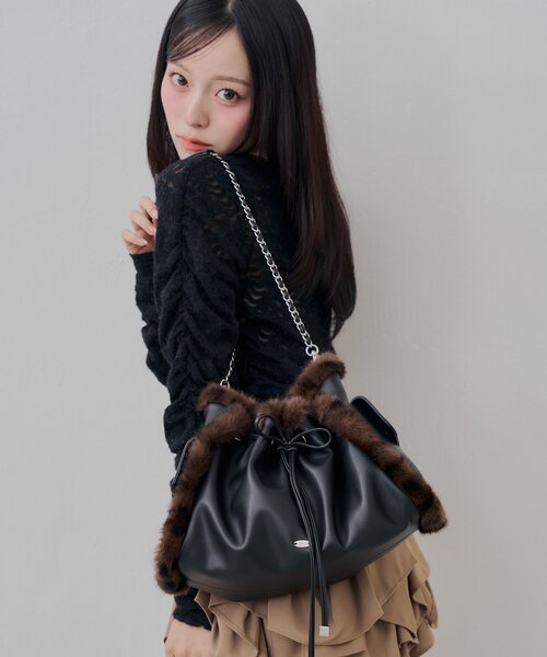 Chico（チコ） ショルダーバッグ バッグ ファーコンビチェーン 