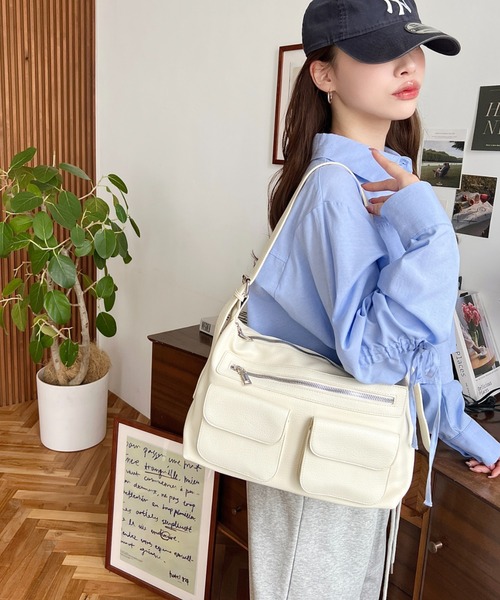 moment+ ショルダーバッグ バッグ ダブルフラップポケットバッグ