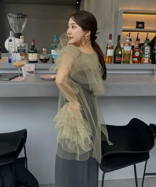 値引中　andresd 新作　ベージュ チュール フリル ドレス　結婚式 ベージュのグロッシーラッフル付きドレス | ANDRESD | M | 結婚