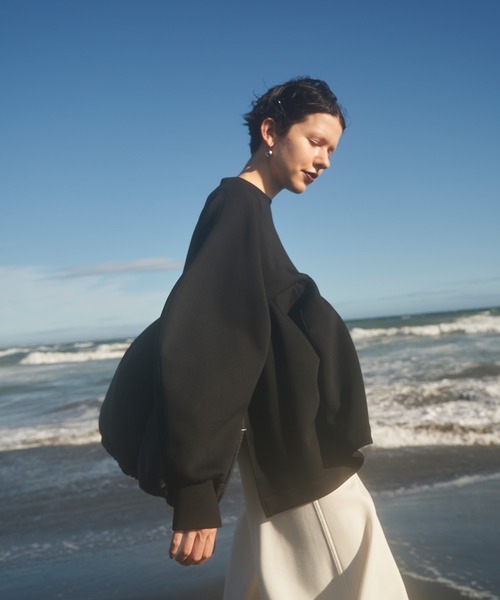 OMMO(オーエムエムオー) トレーナー スウェット FLASK PATTERN OMMO(オーエムエムオー) トレーナー スウェット FLASK PATTERN