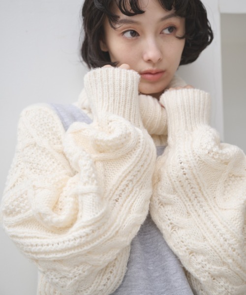 AIC. ニット セーター スウェットドッキングケーブルタートルニット