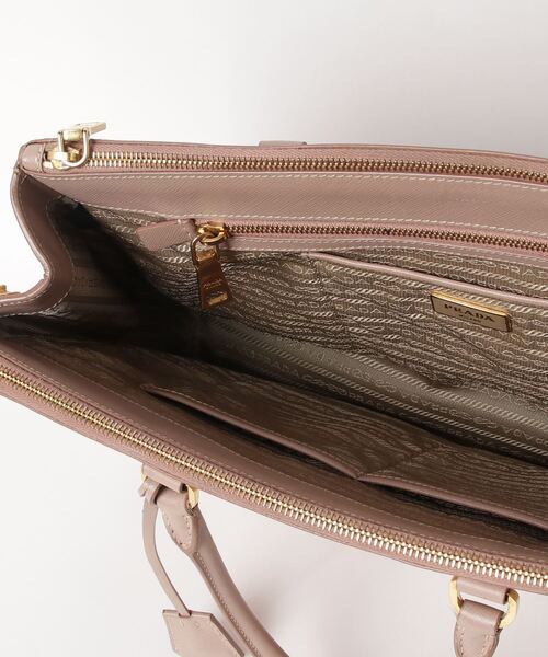 PRADA（プラダ） トートバッグ - ベージュ レディース : ZOZOTOWN
