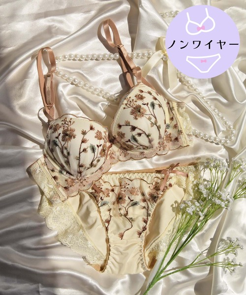 むさえ 　軽やかストレスフリーブラ&ショーツ ⭐️3セット⭐️ Sanei ブラジャー ショーツセット 「ノンワイヤー/ラクして整う
