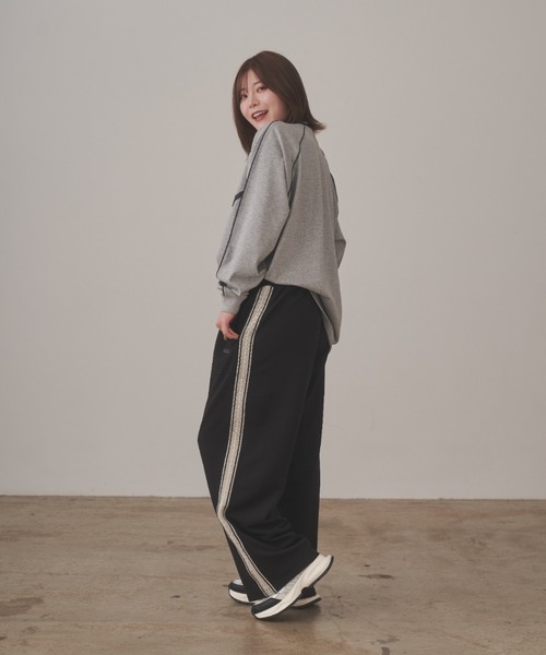 tシャツ HUGELY - ゲームロングTシャツ（ユニセックス着用） レディース メンズ HUGELY - ゲームロングTシャツ（ユニセックス着用）（Tシャツ