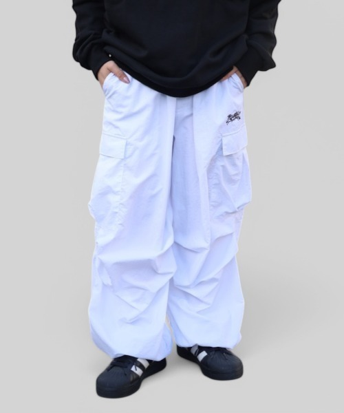 ATMARK カーゴパンツ 「フリーサイズ / UNISEX 」ワンポイント