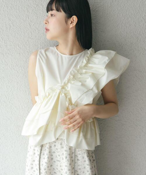 KBF（ケービーエフ） ブラウス シャツ マルチWAYクロスフリルブラウス