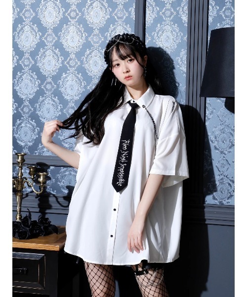 NOEMIE ブラウス シャツ ネクタイ付きユニセックス5分袖シャツ