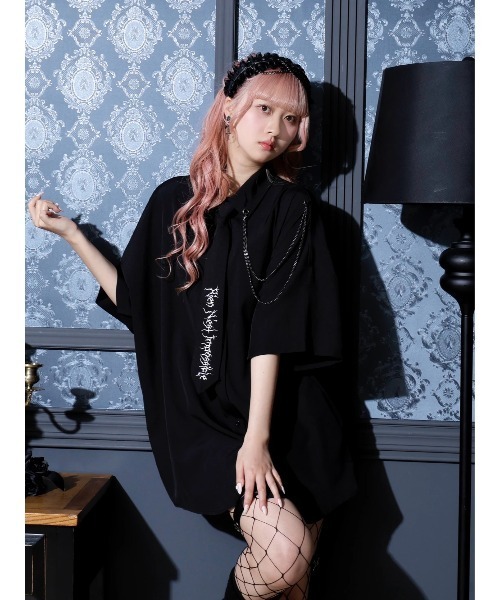 NOEMIE ブラウス シャツ ネクタイ付きユニセックス5分袖シャツ