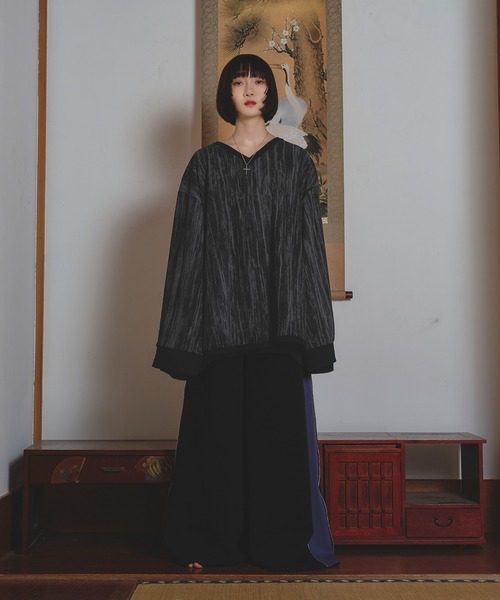 狐独 トレーナー スウェット コーデュロイフレアスリーブVネック