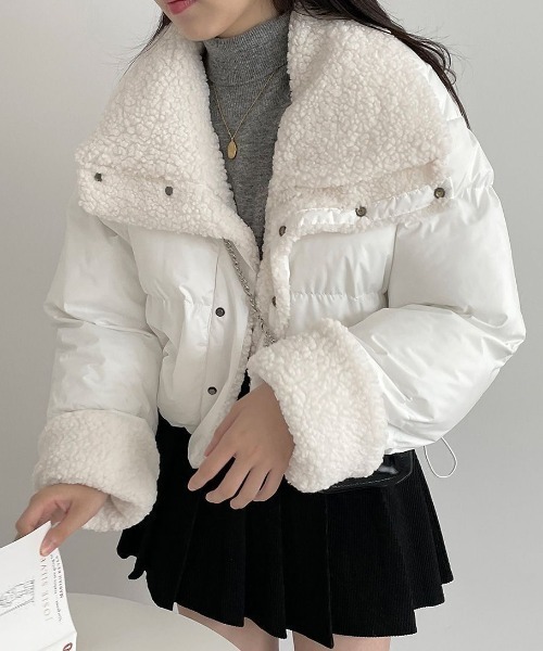 美品！リバーシブルボアショートコートホワイトレザーエコファープードルシアリング 美品！リバーシブルボアショートコートホワイトレザーエコファー