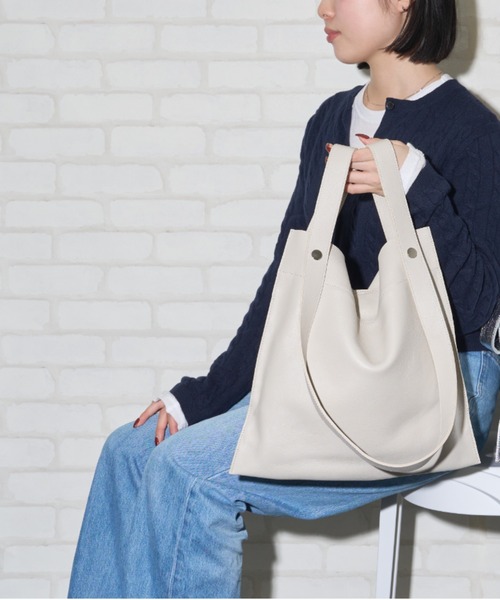 LAZY SUSAN トートバッグ バッグ レザー2WAYハンドルトート