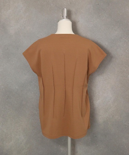 STUDIO PICONE（スタジオピッコーネ） tシャツ ネックレス風刺繍