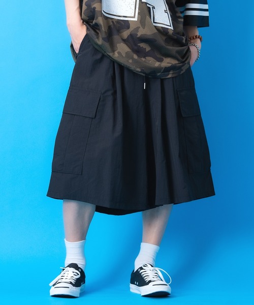 カーゴパンツ a.p.o.v. スーパービッグナイロンカーゴハーフパンツ