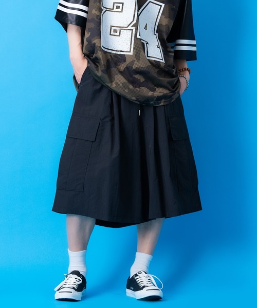 カーゴパンツ a.p.o.v. スーパービッグナイロンカーゴハーフパンツ