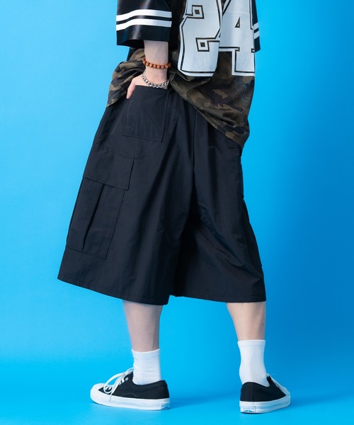 カーゴパンツ a.p.o.v. スーパービッグナイロンカーゴハーフパンツ