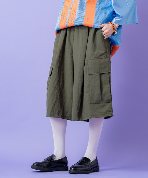 カーゴパンツ a.p.o.v. スーパービッグナイロンカーゴハーフパンツ