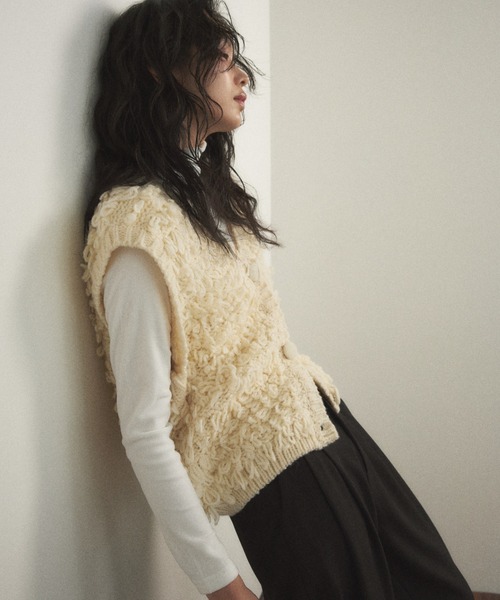 Shelly island（シェリーアイランド） ベスト ジレ ループニットベスト