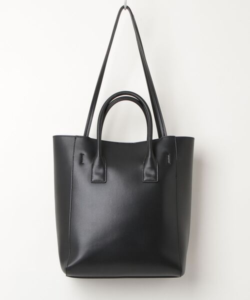 CHARLES&KEITH美品ブラックレザートートバッグ CHARLES ＆ KEITH（チャールズ&キース） 「CHARLES & KEITH」 トート