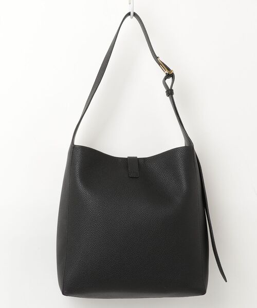 日本未発売 CHARLES & KEITH ブラックショルダーバッグ CHARLES ＆ KEITH（チャールズ&キース） 「CHARLES & KEITH