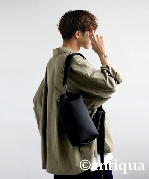 完売品【antiqua】ウェットスーツ素材 ショルダーバッグ 26_000000025004.jpg?1727757141