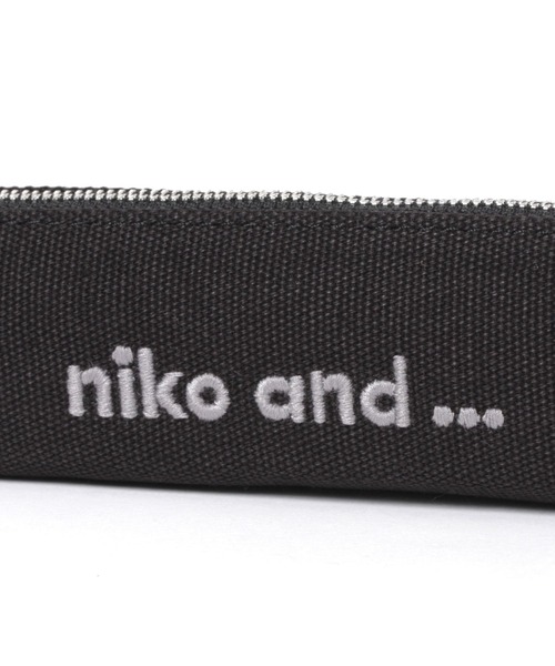 niko and…（ニコアンド） 文房具 オリジナルニコロゴ刺繍ペンケース
