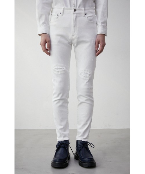 GIVENCHY ホワイトデニムジーンズ Givenchyのホワイト スリムフィット ジーンズがセール中