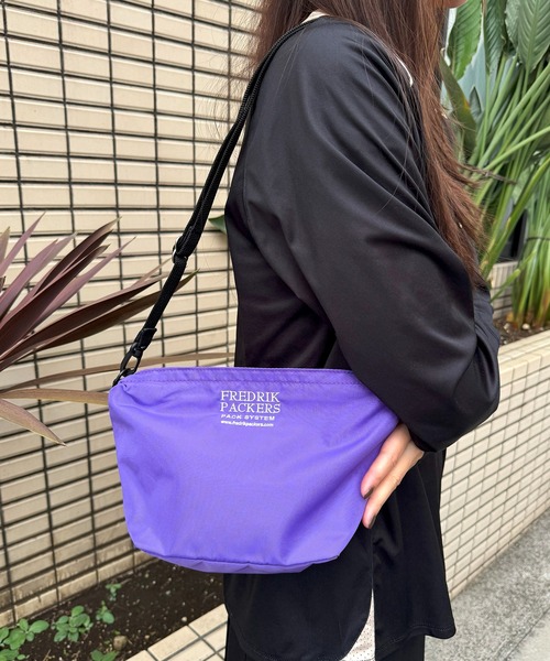 FREDRIK PACKERS（フレドリックパッカーズ） ショルダーバッグ バッグ