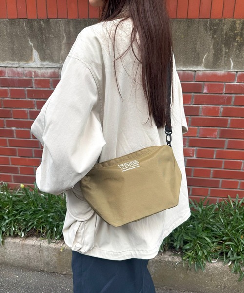 FREDRIK PACKERS（フレドリックパッカーズ） ショルダーバッグ バッグ