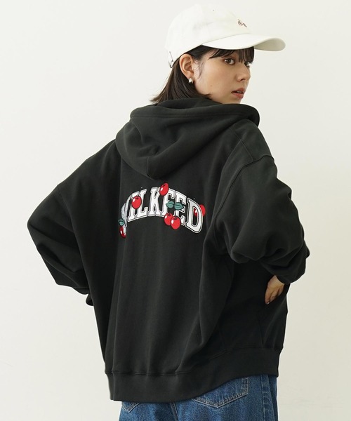 MILKFED. パーカー CHERRY COLLEGE LOGO ZIP UP HOODIE