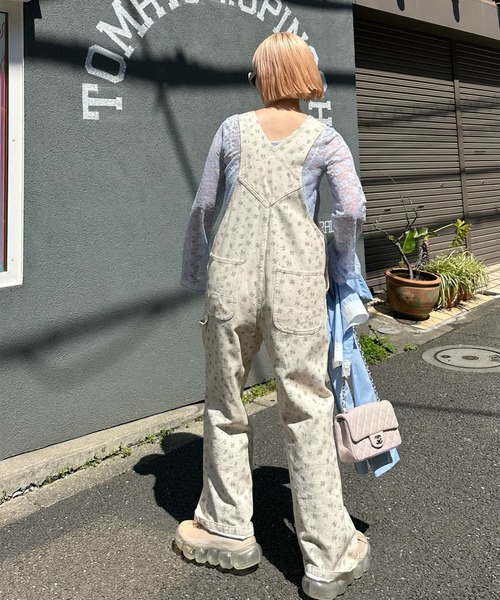 新品未使用　Alley Tokyo 花柄サロペット フリーサイズ　アイボリー Alley Tokyo サロペット オーバーオール いろんな柄サロペット