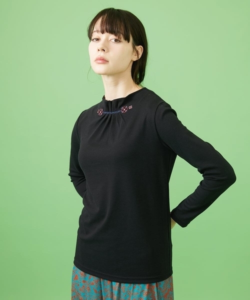 tシャツ ベアスムース フラワー刺繍ハイネックカットソー レディース