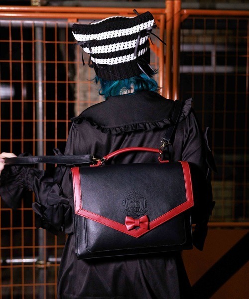 axes femme POETIQUE ショルダーバッグ バッグ エンブレム型押し