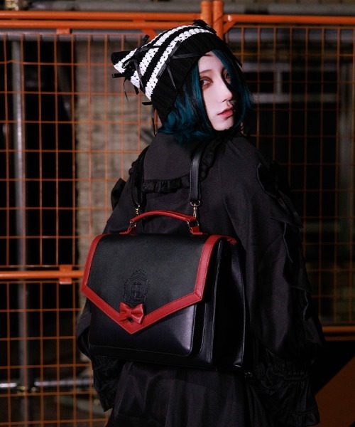 axes femme POETIQUE ショルダーバッグ バッグ エンブレム型押し