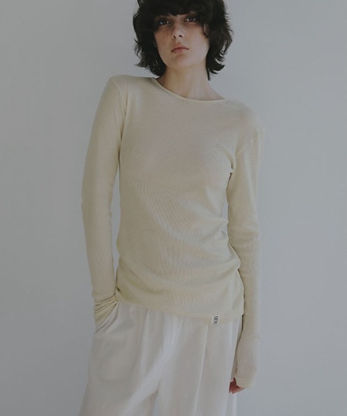 ETRE TOKYO プランジングネックTee etretokyo プランジングネックTee - メルカリ